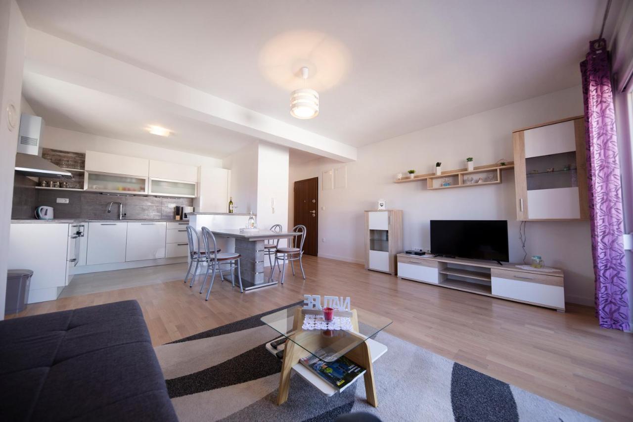 Appartamento Apartman 2 Relax Zara Esterno foto