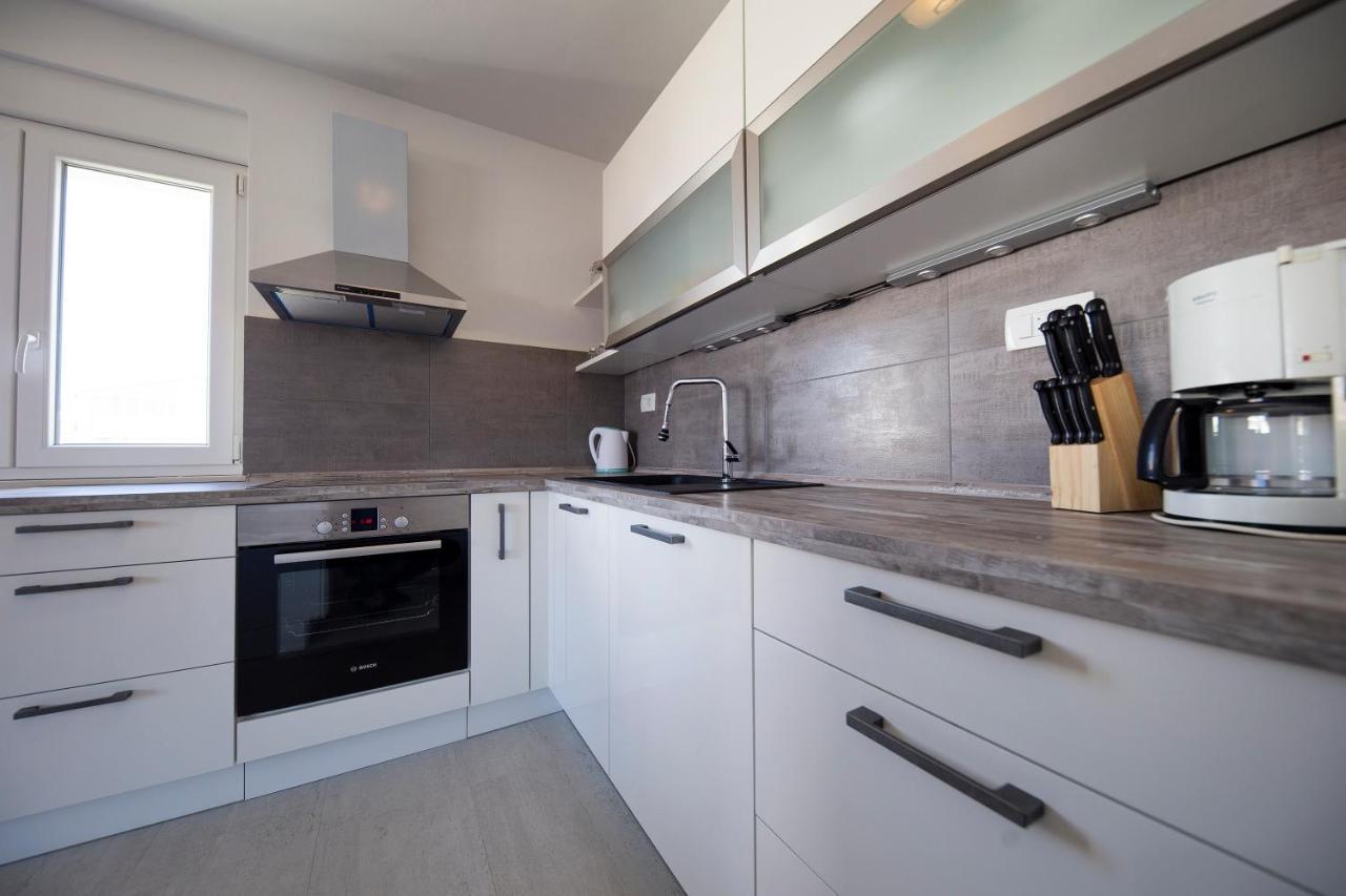 Appartamento Apartman 2 Relax Zara Esterno foto