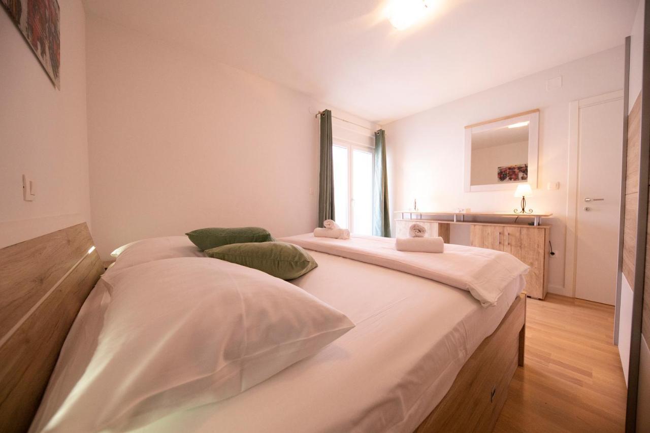 Appartamento Apartman 2 Relax Zara Esterno foto